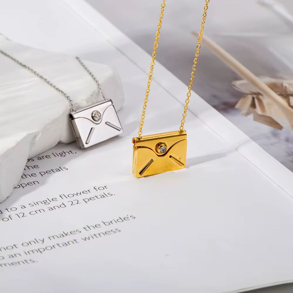 The Keepsake Letter Necklace 💌 - personalised