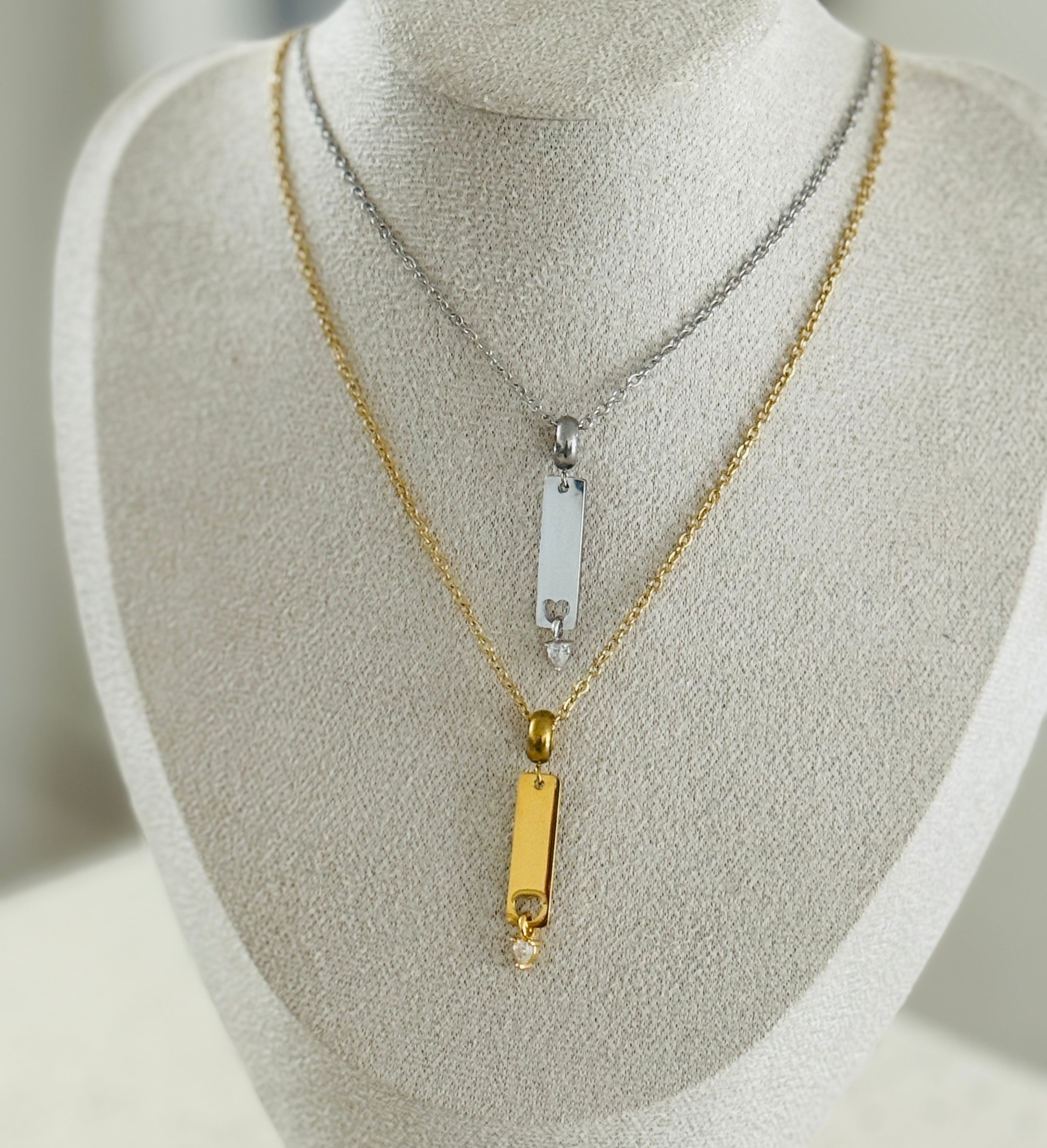 The heart drop necklace