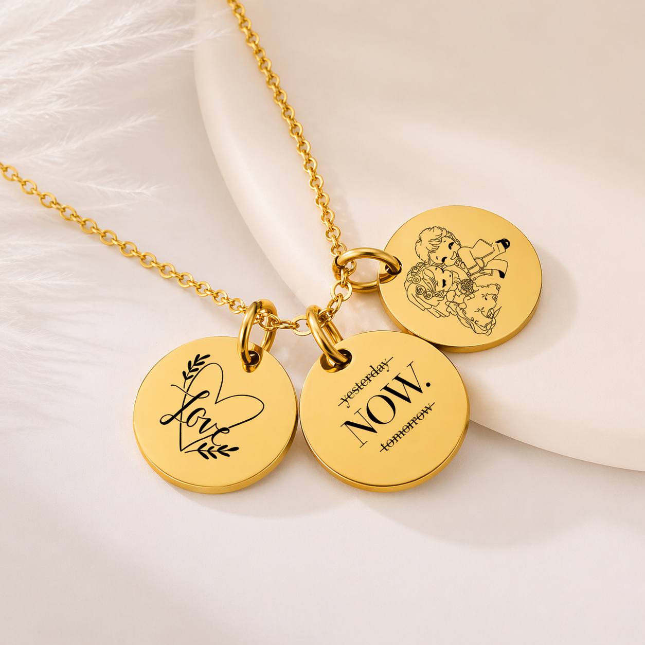 The Keepsake Disc Necklace