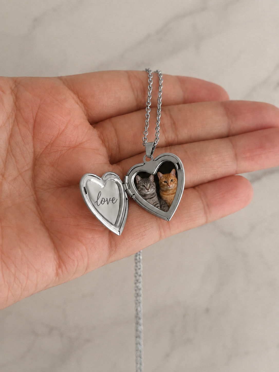 Keepsake heart locket