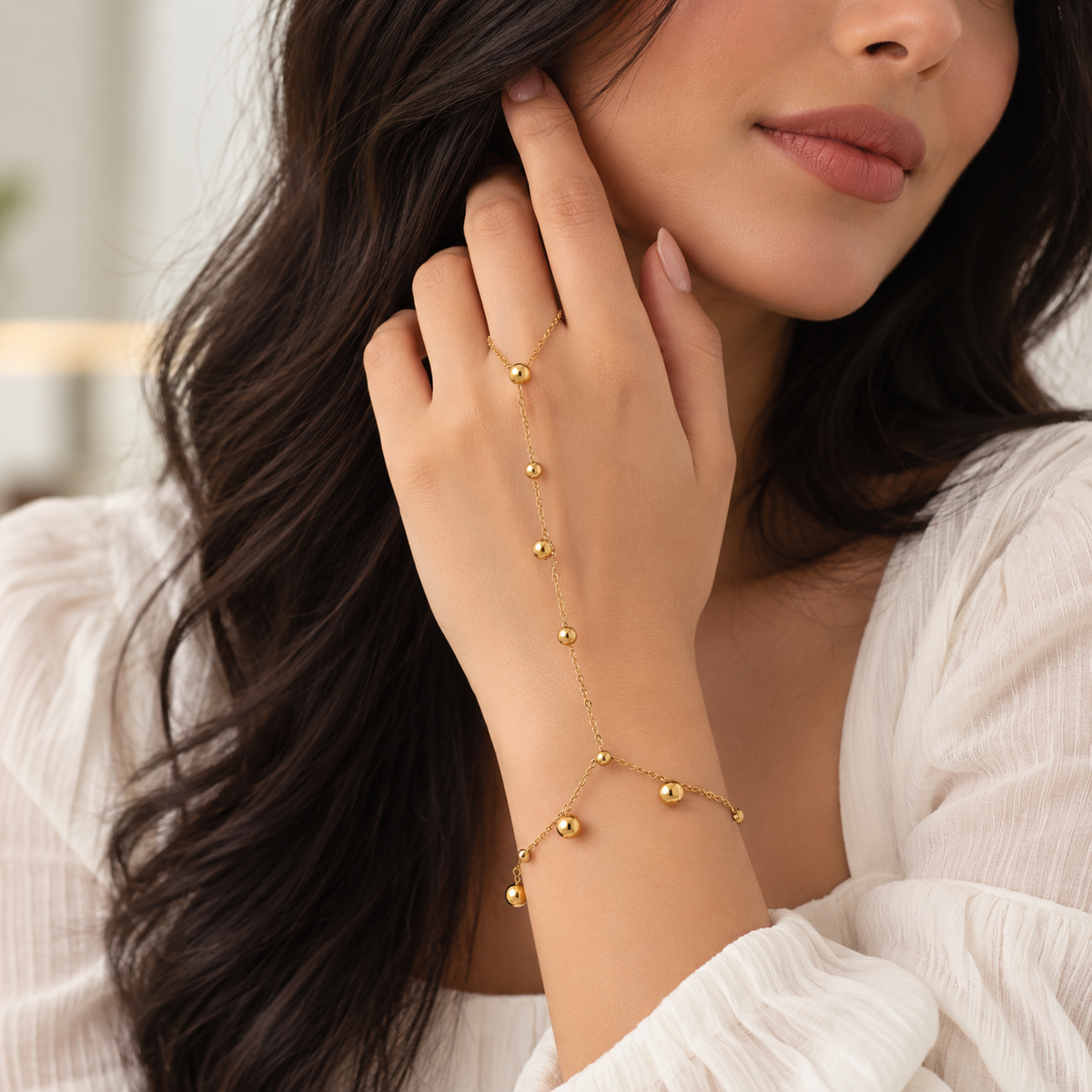 The Zohra Hand Chain